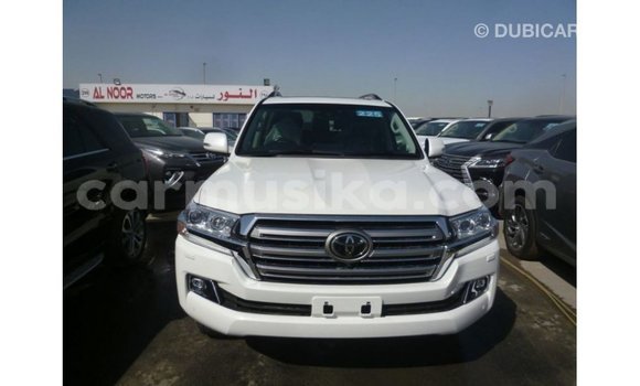Buy Import Toyota Land Cruiser White Car in Import - Dubai in Harare Buy Import Toyota Land Cruiser White Car in Import - Dubai in Harare