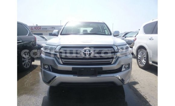 Tenga Imported Toyota Land Cruiser Zvimwe Mota in Import - Dubai in Harare Tenga Imported Toyota Land Cruiser Zvimwe Mota in Import - Dubai in Harare