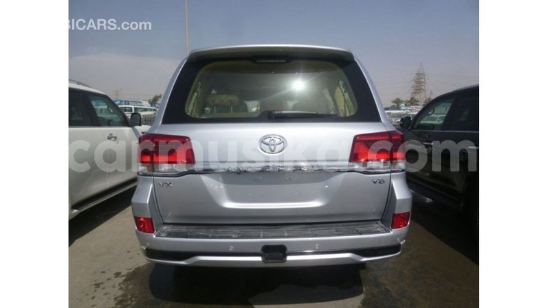 Big with watermark toyota land cruiser harare import dubai 12659