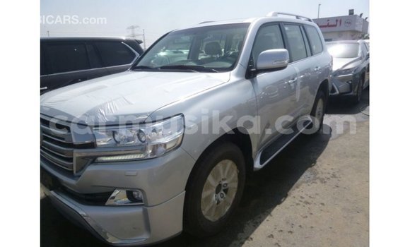 Tenga Imported Toyota Land Cruiser Zvimwe Mota in Import - Dubai in Harare Tenga Imported Toyota Land Cruiser Zvimwe Mota in Import - Dubai in Harare