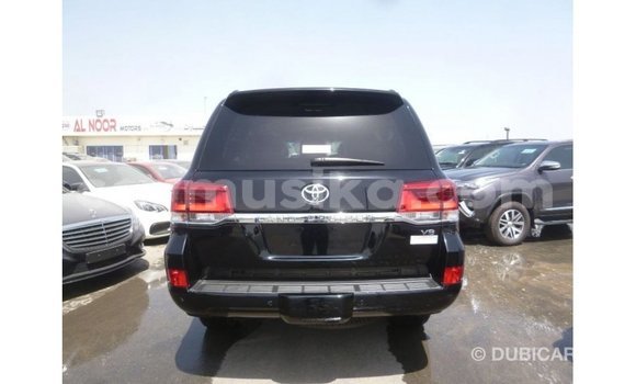 Nunua Imported Toyota Land Cruiser Nyeusi Gari ndani ya Import - Dubai nchini Harare Nunua Imported Toyota Land Cruiser Nyeusi Gari ndani ya Import - Dubai nchini Harare