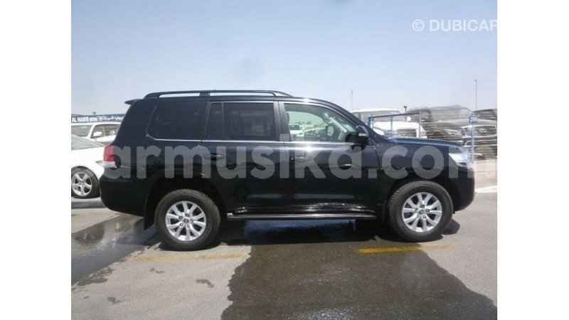 Big with watermark toyota land cruiser harare import dubai 12660