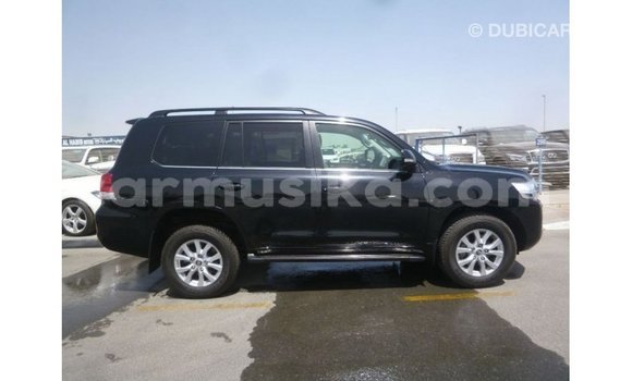 Nunua Imported Toyota Land Cruiser Nyeusi Gari ndani ya Import - Dubai nchini Harare Nunua Imported Toyota Land Cruiser Nyeusi Gari ndani ya Import - Dubai nchini Harare