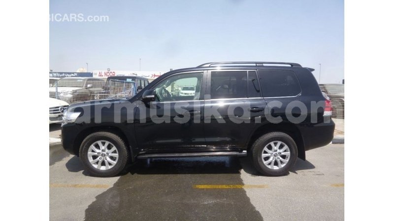 Big with watermark toyota land cruiser harare import dubai 12660