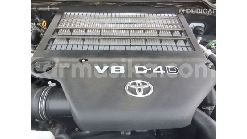 Big with watermark toyota land cruiser harare import dubai 12660