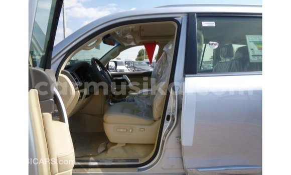Nunua Imported Toyota Land Cruiser Nyingine Gari ndani ya Import - Dubai nchini Harare Nunua Imported Toyota Land Cruiser Nyingine Gari ndani ya Import - Dubai nchini Harare