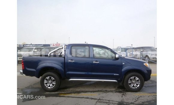 Tenga Imported Toyota Hilux Bhuruu Mota in Import - Dubai in Harare Tenga Imported Toyota Hilux Bhuruu Mota in Import - Dubai in Harare