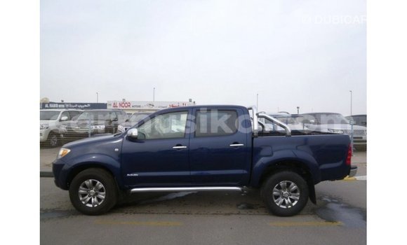 Tenga Imported Toyota Hilux Bhuruu Mota in Import - Dubai in Harare Tenga Imported Toyota Hilux Bhuruu Mota in Import - Dubai in Harare