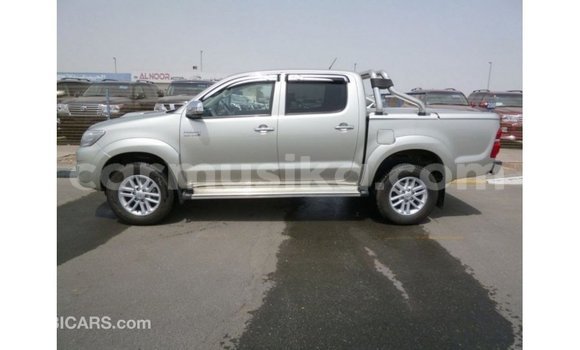 Nunua Imported Toyota Hilux Nyingine Gari ndani ya Import - Dubai nchini Harare Nunua Imported Toyota Hilux Nyingine Gari ndani ya Import - Dubai nchini Harare