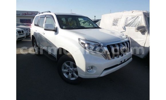 Nunua Imported Toyota Prado Nyeupe Gari ndani ya Import - Dubai nchini Harare Nunua Imported Toyota Prado Nyeupe Gari ndani ya Import - Dubai nchini Harare