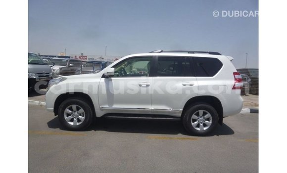 Tenga Imported Toyota Prado Chena Mota in Import - Dubai in Harare Tenga Imported Toyota Prado Chena Mota in Import - Dubai in Harare