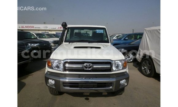 Buy Import Toyota Land Cruiser White Car in Import - Dubai in Harare Buy Import Toyota Land Cruiser White Car in Import - Dubai in Harare