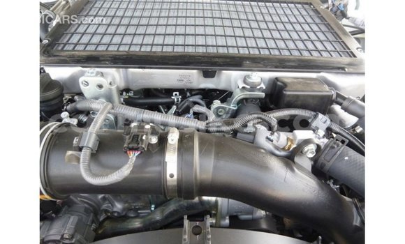 Buy Import Toyota Land Cruiser White Car in Import - Dubai in Harare Buy Import Toyota Land Cruiser White Car in Import - Dubai in Harare