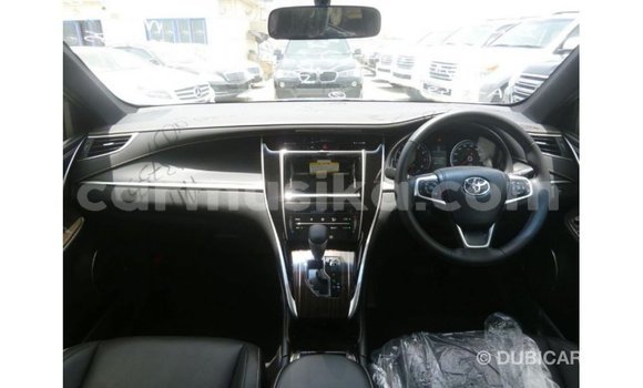 Nunua Imported Toyota Harrier Nyeusi Gari ndani ya Import - Dubai nchini Harare Nunua Imported Toyota Harrier Nyeusi Gari ndani ya Import - Dubai nchini Harare