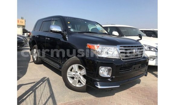 Nunua Imported Toyota Land Cruiser Nyeusi Gari ndani ya Import - Dubai nchini Harare Nunua Imported Toyota Land Cruiser Nyeusi Gari ndani ya Import - Dubai nchini Harare
