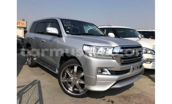 Tenga Imported Toyota Land Cruiser Zvimwe Mota in Import - Dubai in Harare Tenga Imported Toyota Land Cruiser Zvimwe Mota in Import - Dubai in Harare
