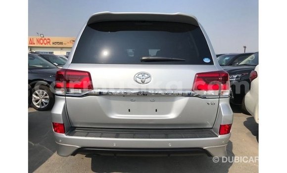 Tenga Imported Toyota Land Cruiser Zvimwe Mota in Import - Dubai in Harare Tenga Imported Toyota Land Cruiser Zvimwe Mota in Import - Dubai in Harare