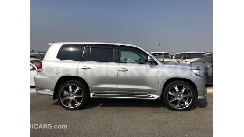 Big with watermark toyota land cruiser harare import dubai 12690