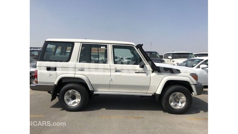 Big with watermark toyota land cruiser harare import dubai 12691