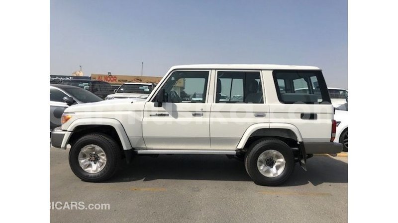 Big with watermark toyota land cruiser harare import dubai 12691