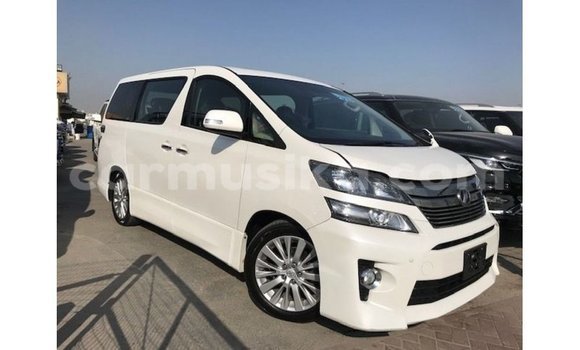 Tenga Imported Toyota Vellfire Chena Mota in Import - Dubai in Harare Tenga Imported Toyota Vellfire Chena Mota in Import - Dubai in Harare