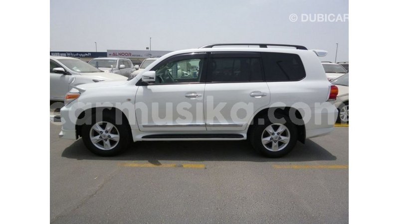 Big with watermark toyota land cruiser harare import dubai 12696