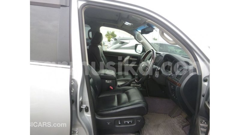 Big with watermark toyota land cruiser harare import dubai 12697