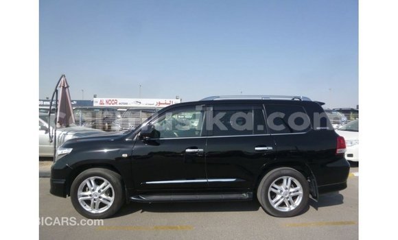 Nunua Imported Toyota Land Cruiser Nyeusi Gari ndani ya Import - Dubai nchini Harare Nunua Imported Toyota Land Cruiser Nyeusi Gari ndani ya Import - Dubai nchini Harare