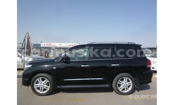 Tenga Imported Toyota Land Cruiser Nhema Mota in Import - Dubai in Harare Tenga Imported Toyota Land Cruiser Nhema Mota in Import - Dubai in Harare