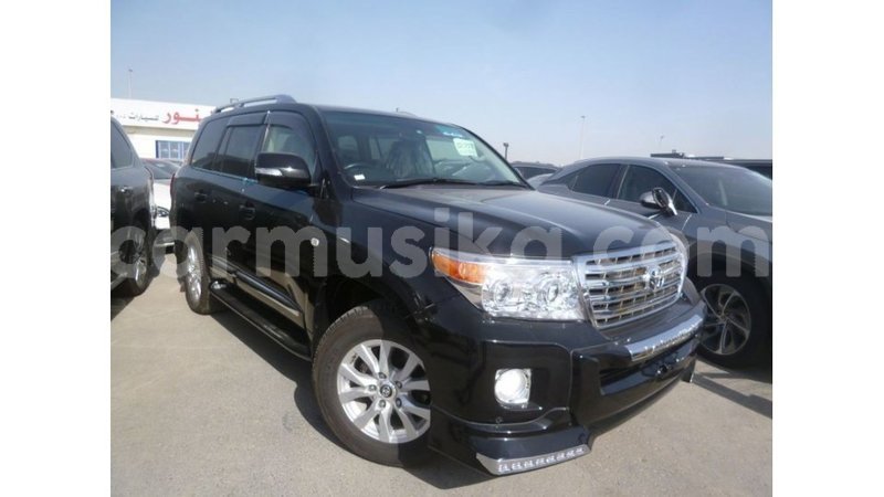 Big with watermark toyota land cruiser harare import dubai 12700