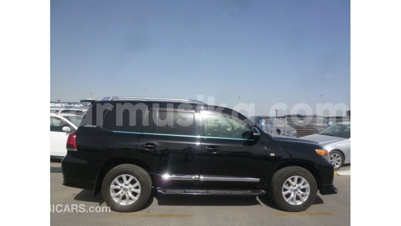 Big with watermark toyota land cruiser harare import dubai 12700