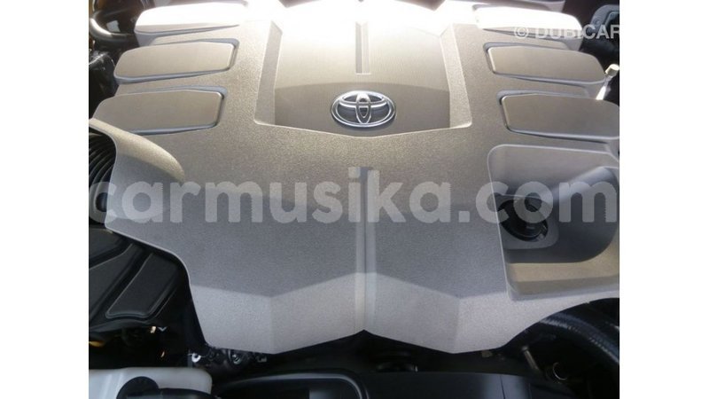 Big with watermark toyota land cruiser harare import dubai 12700