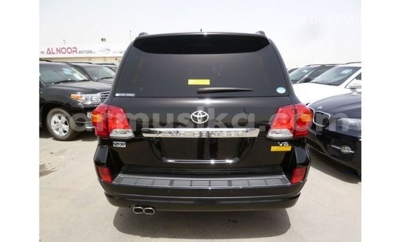 Tenga Imported Toyota Land Cruiser Nhema Mota in Import - Dubai in Harare Tenga Imported Toyota Land Cruiser Nhema Mota in Import - Dubai in Harare