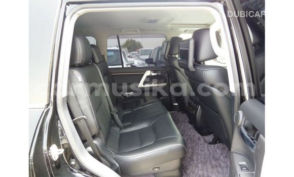 Tenga Imported Toyota Land Cruiser Nhema Mota in Import - Dubai in Harare Tenga Imported Toyota Land Cruiser Nhema Mota in Import - Dubai in Harare