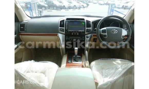 Nunua Imported Toyota Land Cruiser Nyeusi Gari ndani ya Import - Dubai nchini Harare Nunua Imported Toyota Land Cruiser Nyeusi Gari ndani ya Import - Dubai nchini Harare