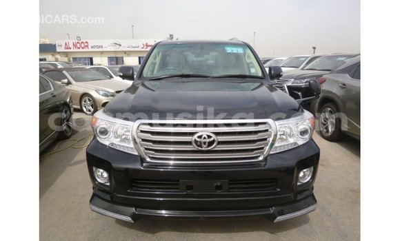Nunua Imported Toyota Land Cruiser Nyeusi Gari ndani ya Import - Dubai nchini Harare Nunua Imported Toyota Land Cruiser Nyeusi Gari ndani ya Import - Dubai nchini Harare