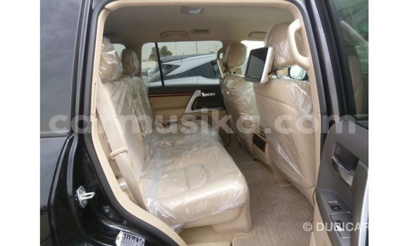 Nunua Imported Toyota Land Cruiser Nyeusi Gari ndani ya Import - Dubai nchini Harare Nunua Imported Toyota Land Cruiser Nyeusi Gari ndani ya Import - Dubai nchini Harare