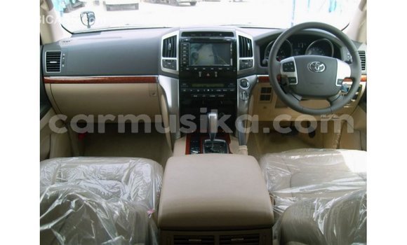 Tenga Imported Toyota Land Cruiser Nhema Mota in Import - Dubai in Harare Tenga Imported Toyota Land Cruiser Nhema Mota in Import - Dubai in Harare