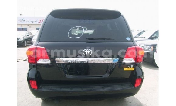 Tenga Imported Toyota Land Cruiser Nhema Mota in Import - Dubai in Harare Tenga Imported Toyota Land Cruiser Nhema Mota in Import - Dubai in Harare