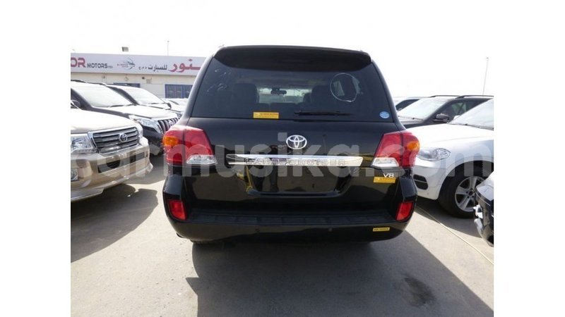 Big with watermark toyota land cruiser harare import dubai 12707