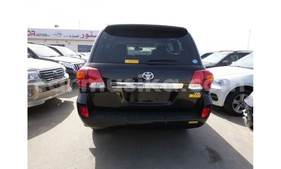 Tenga Imported Toyota Land Cruiser Nhema Mota in Import - Dubai in Harare Tenga Imported Toyota Land Cruiser Nhema Mota in Import - Dubai in Harare