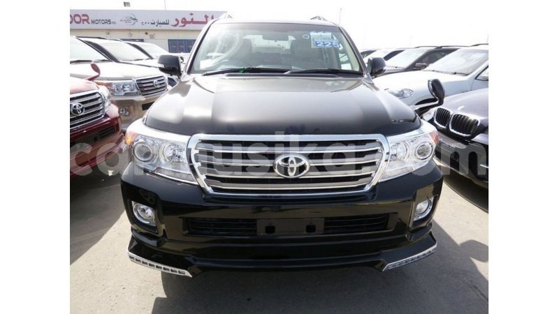 Big with watermark toyota land cruiser harare import dubai 12707