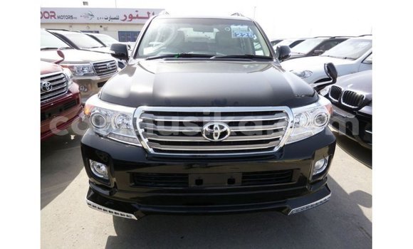 Tenga Imported Toyota Land Cruiser Nhema Mota in Import - Dubai in Harare Tenga Imported Toyota Land Cruiser Nhema Mota in Import - Dubai in Harare