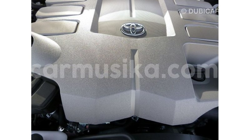 Big with watermark toyota land cruiser harare import dubai 12707