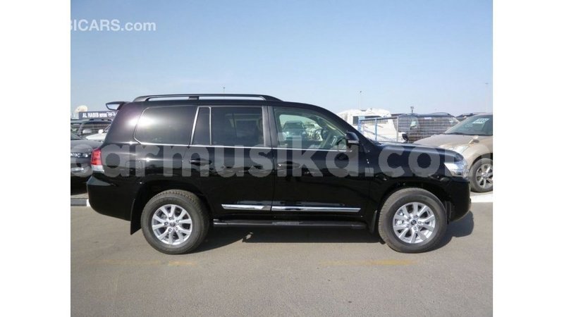 Big with watermark toyota land cruiser harare import dubai 12712