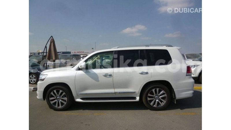 Big with watermark toyota land cruiser harare import dubai 12713