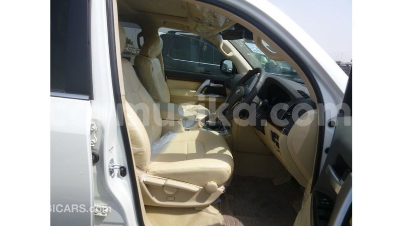 Big with watermark toyota land cruiser harare import dubai 12714