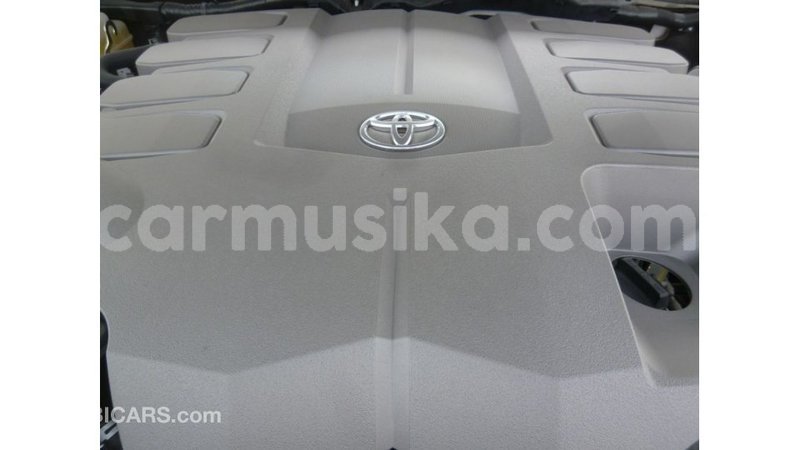 Big with watermark toyota land cruiser harare import dubai 12714