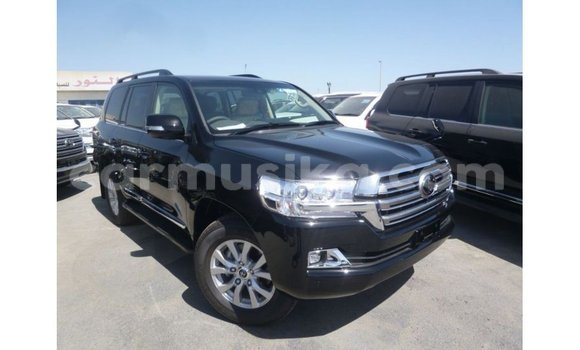 Acheter Import Voiture Toyota Land Cruiser Noir à Import - Dubai, Harare Acheter Import Voiture Toyota Land Cruiser Noir à Import - Dubai, Harare