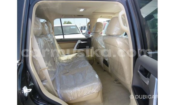 Acheter Import Voiture Toyota Land Cruiser Noir à Import - Dubai, Harare Acheter Import Voiture Toyota Land Cruiser Noir à Import - Dubai, Harare